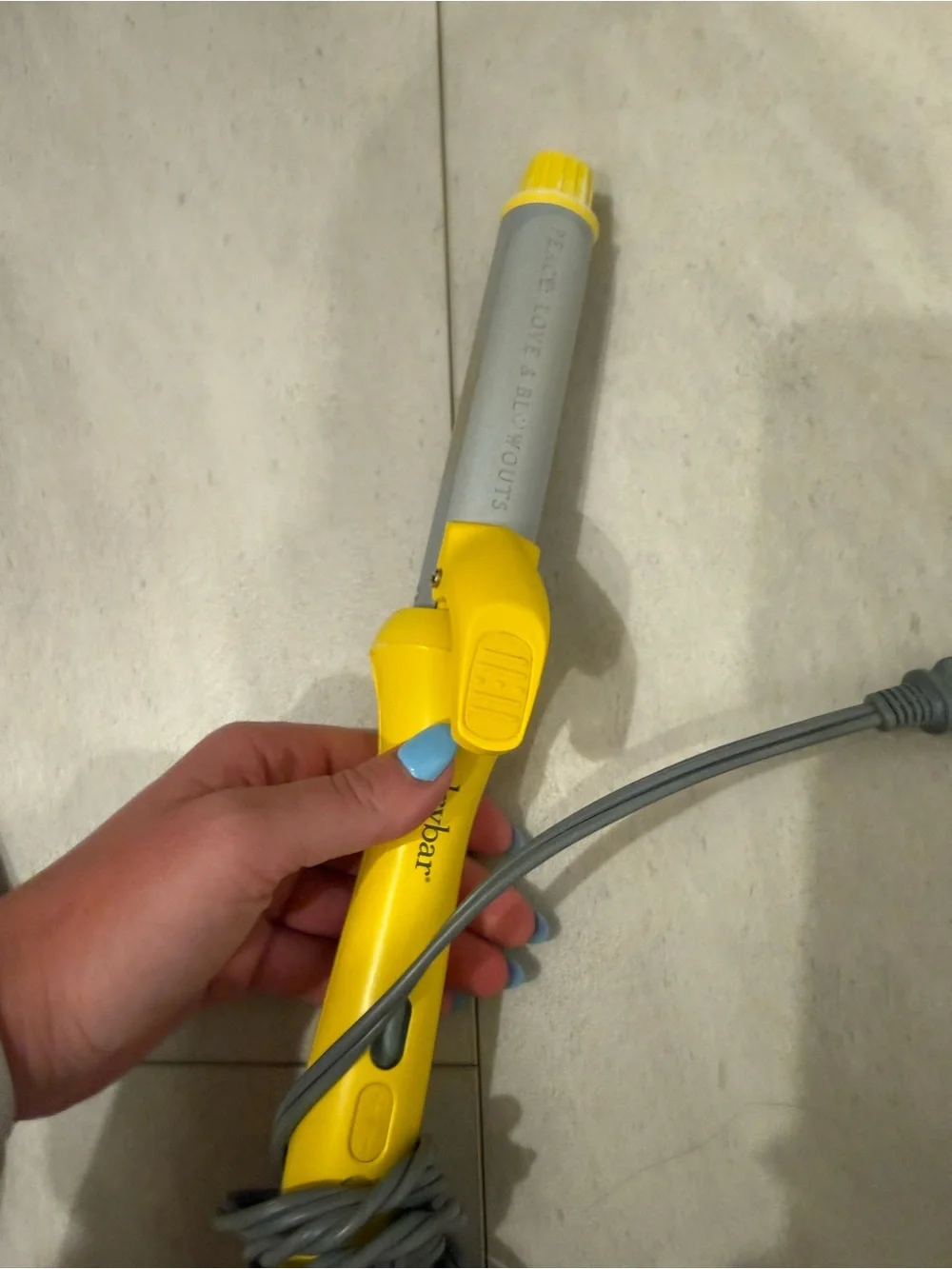 Drybar curling iron 1.25 inch